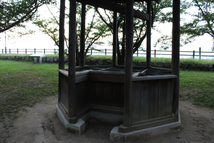 丸亀城