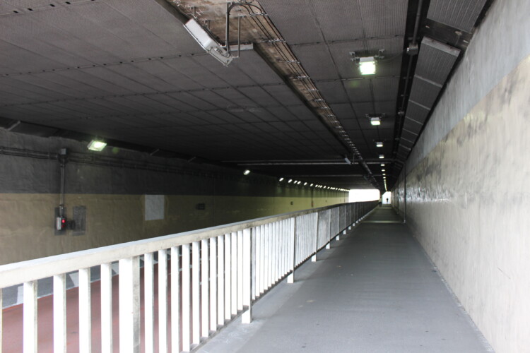 本宿トンネル
