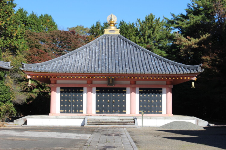 願成寺山の坊 不動堂