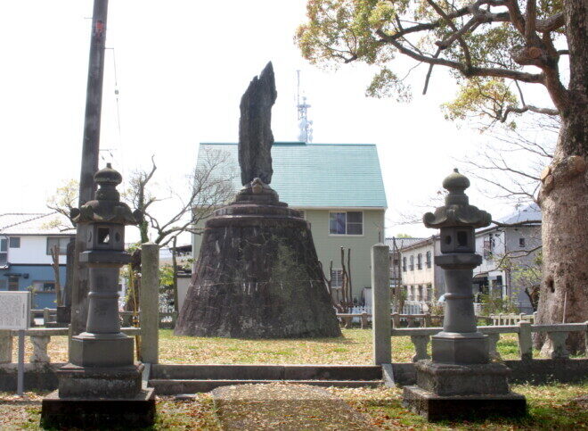 万部塔