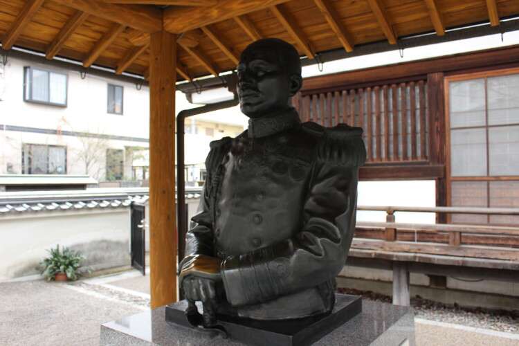 秋山兄弟誕生地