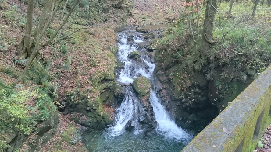 檜原村の滝