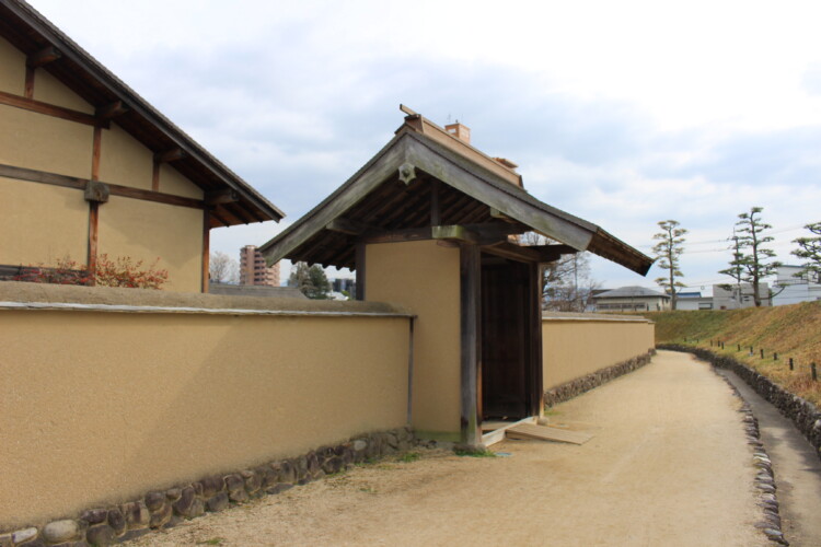湯築城