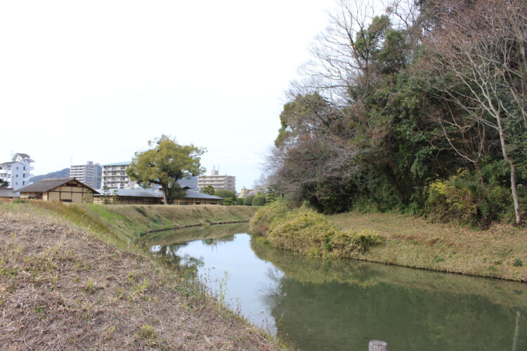 湯築城