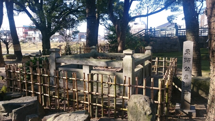 岡崎城