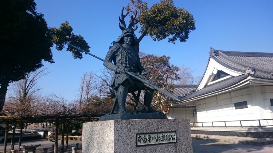 岡崎城