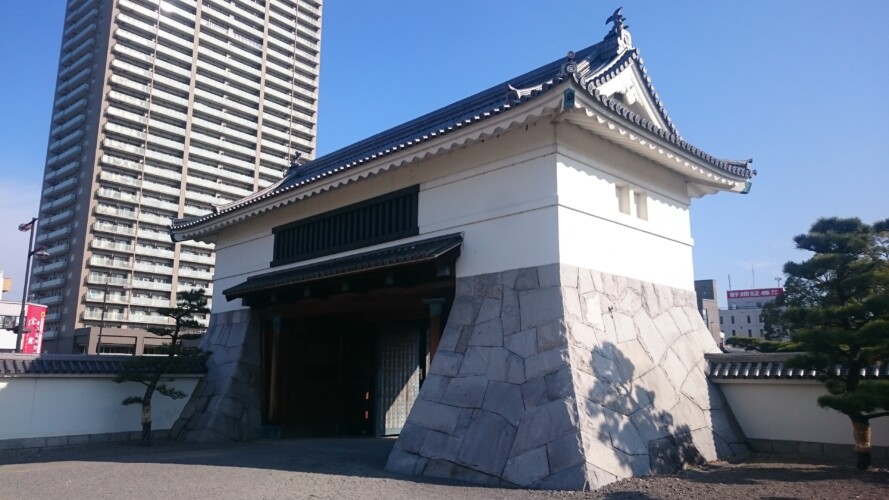 岡崎城